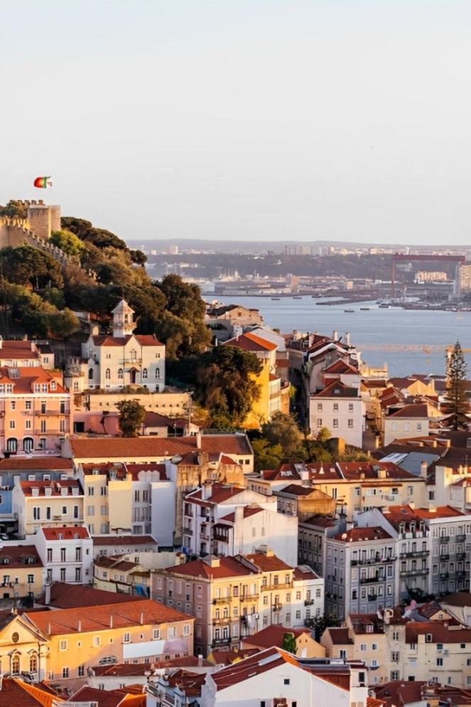 Appartamento Bairro Alto Cosy By Homing Lisbona Esterno foto